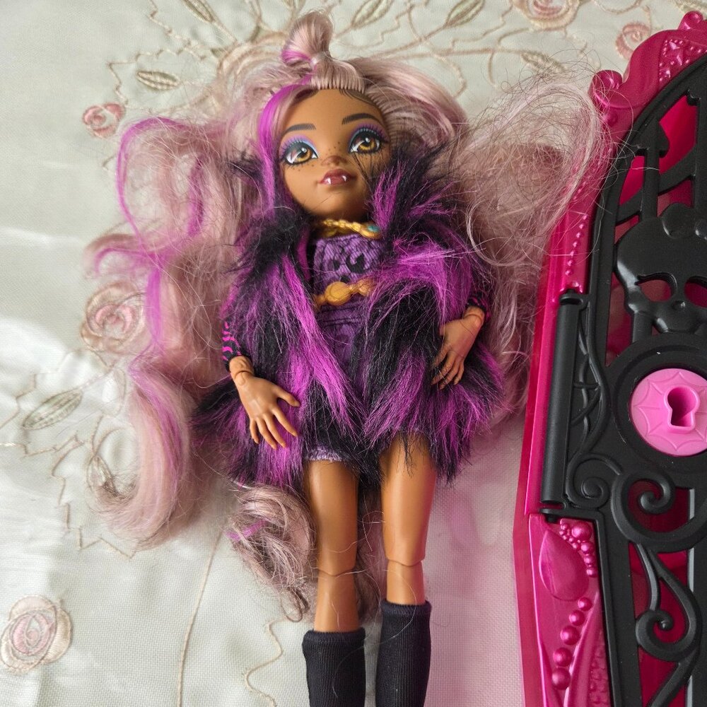 Monster High Bundle - Picture 4 of 16